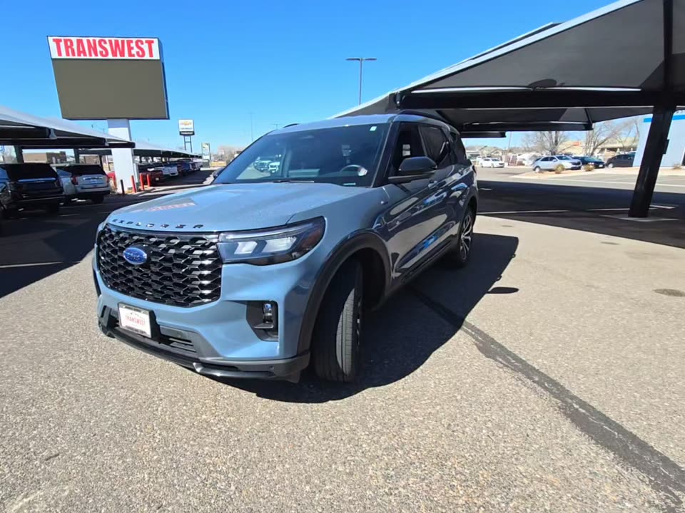 2025 Ford Explorer ST-Line AWD