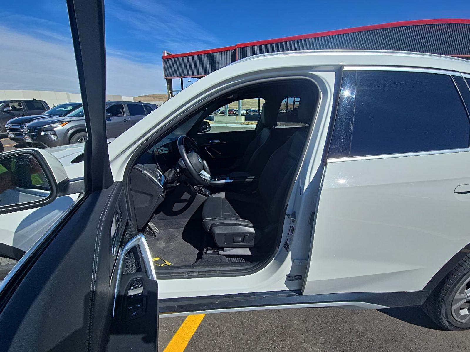 2025 BMW X1 xDrive28i AWD