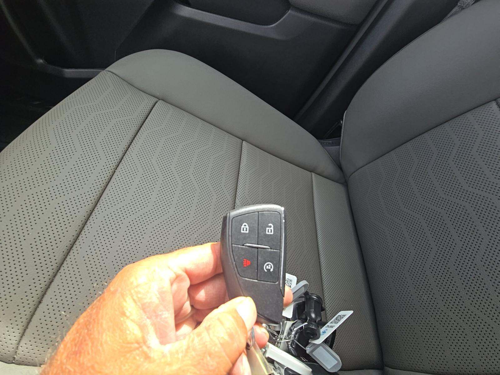 CHEVROLET SILVERADO - 4