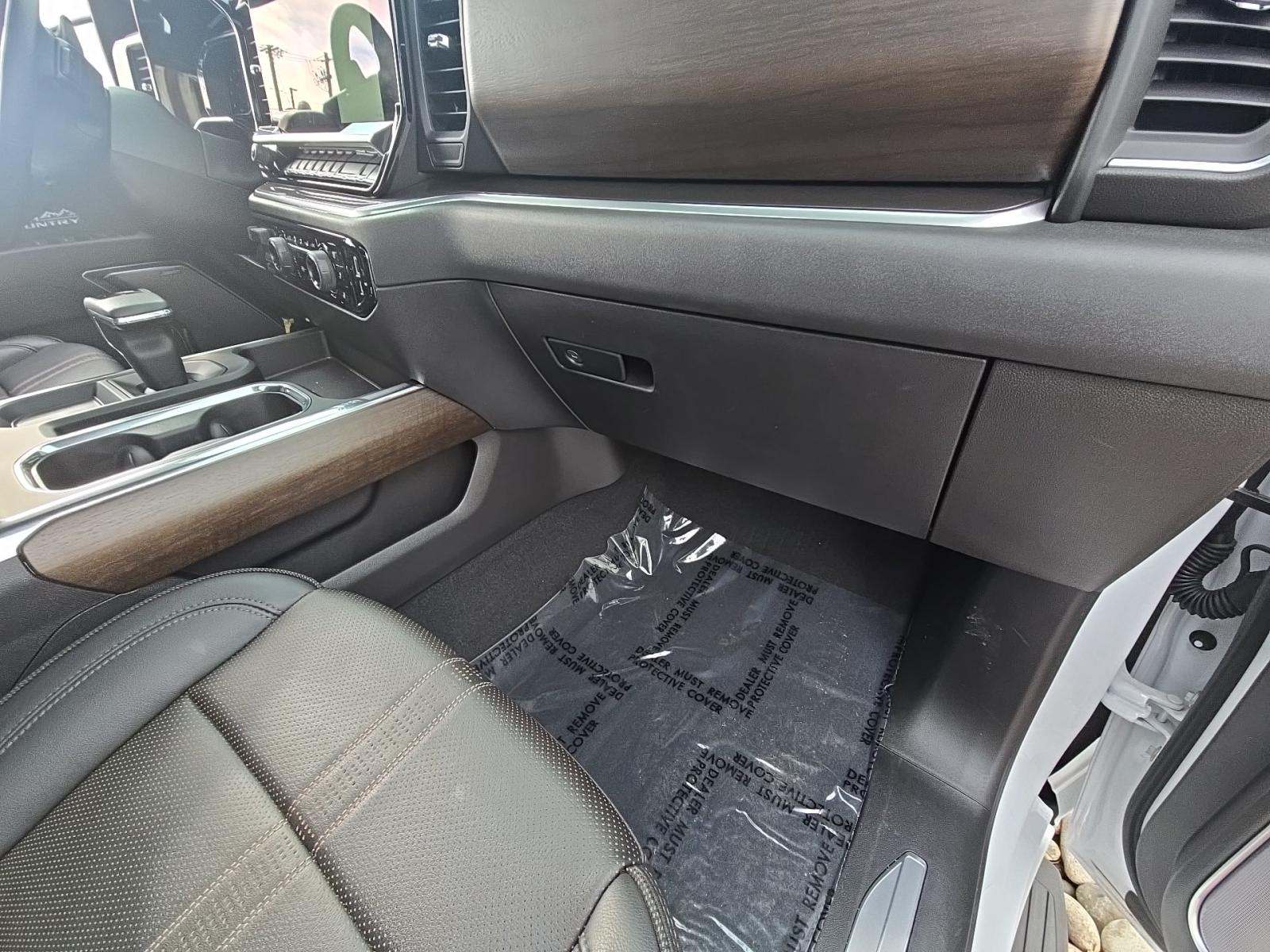 2025 Chevrolet Silverado 1500 High Country AWD