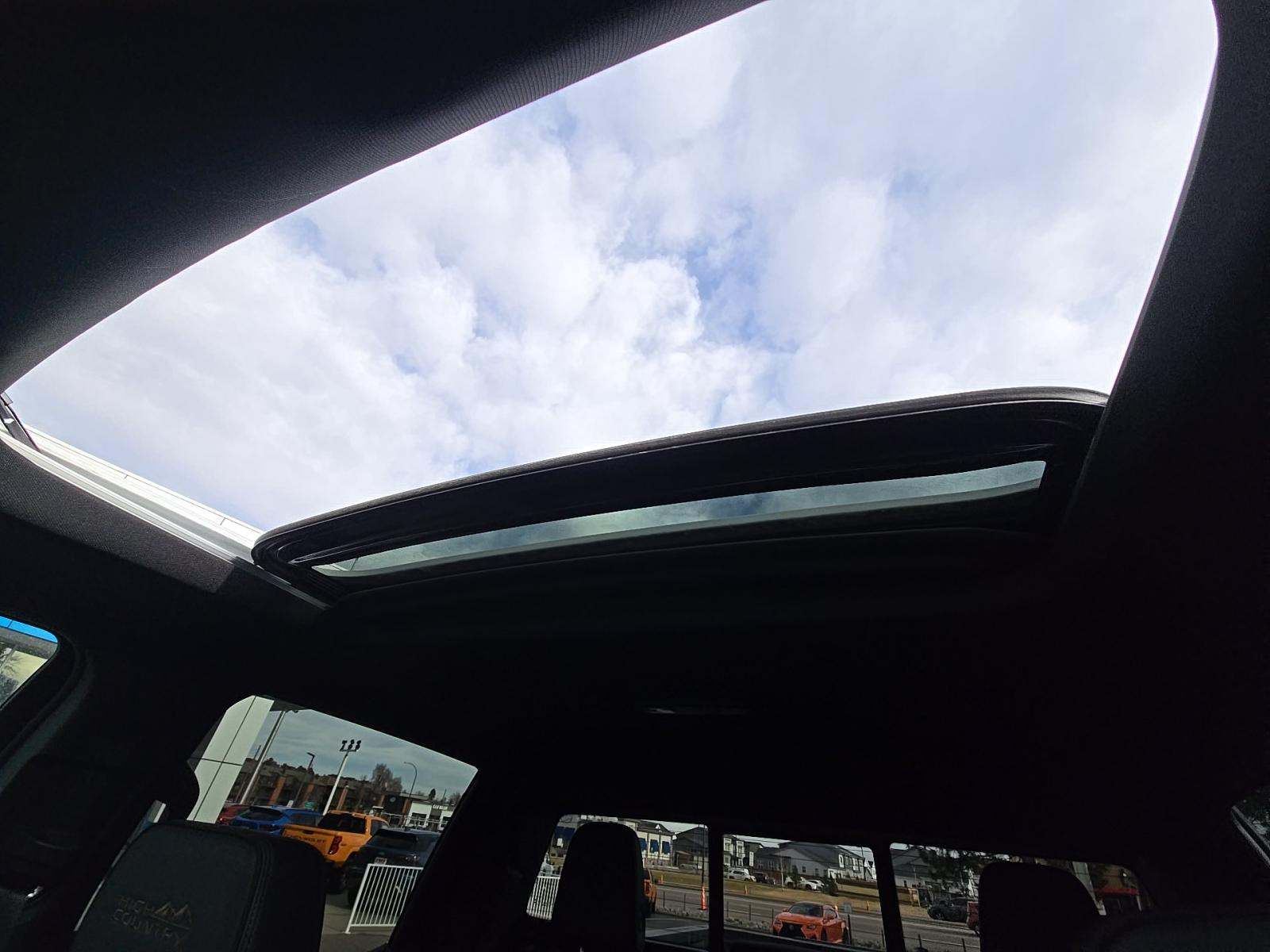 2025 Chevrolet Silverado 1500 High Country AWD