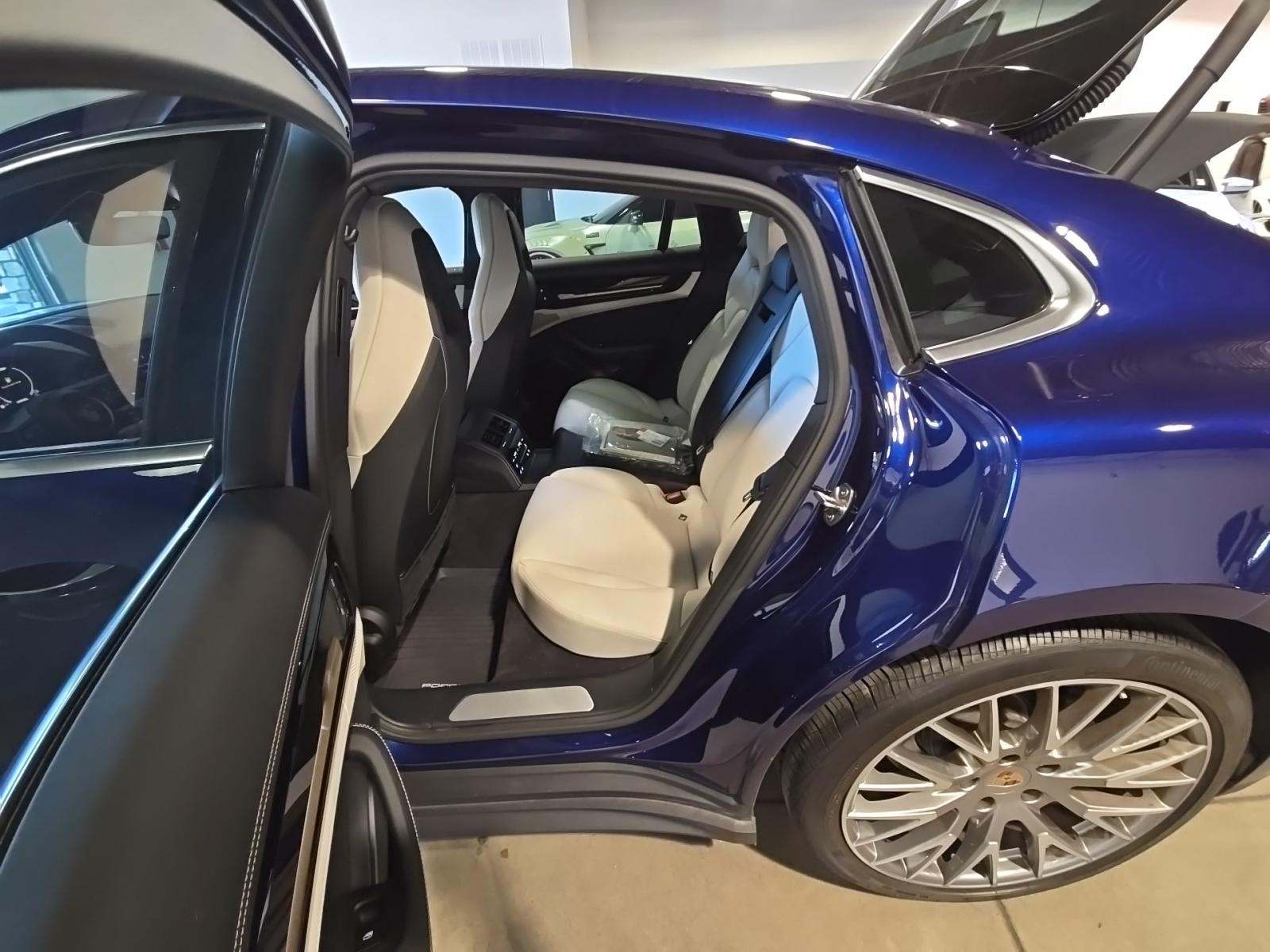 2024 Porsche Panamera 4 AWD