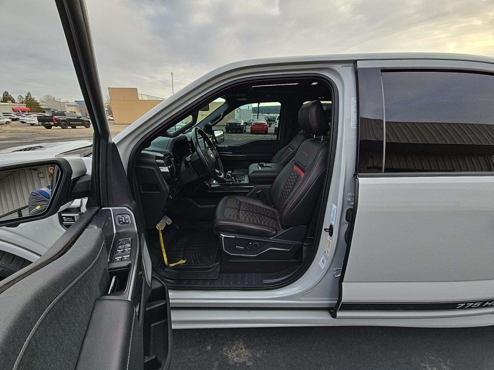 2023 Ford F-150 Lariat AWD