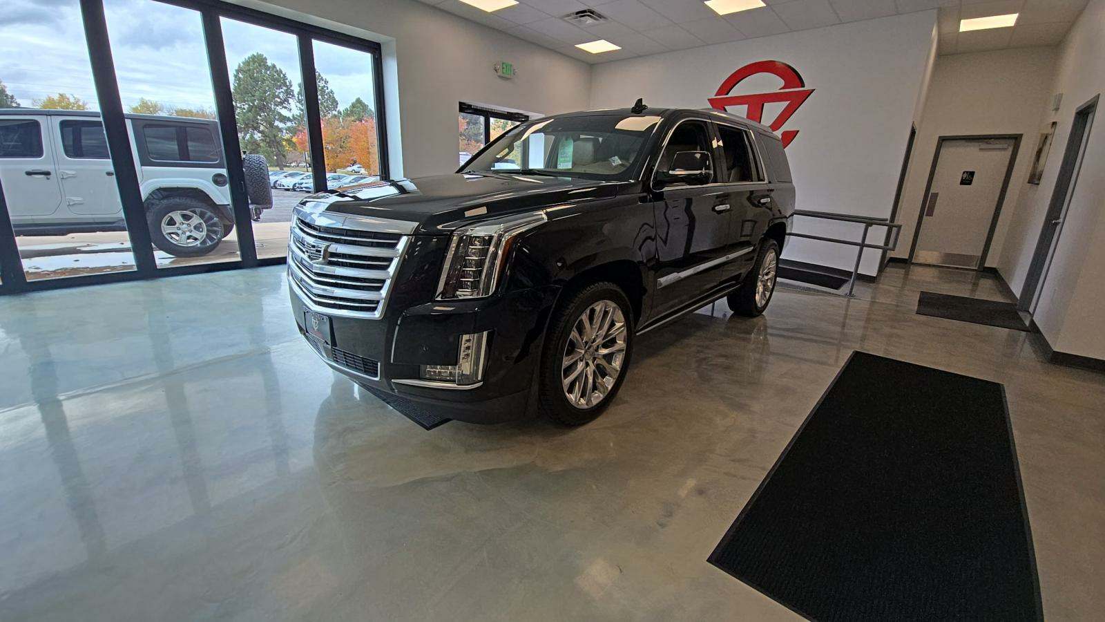 2018 Cadillac Escalade Platinum 1SD