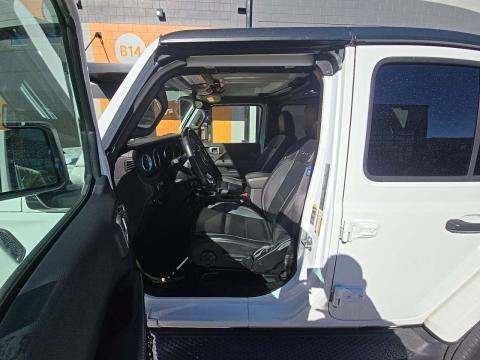 JEEP UNLIMITED 4XE SAHARA - 2