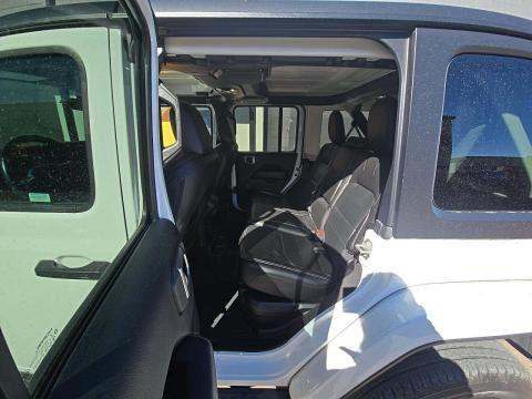 JEEP UNLIMITED 4XE SAHARA - 9