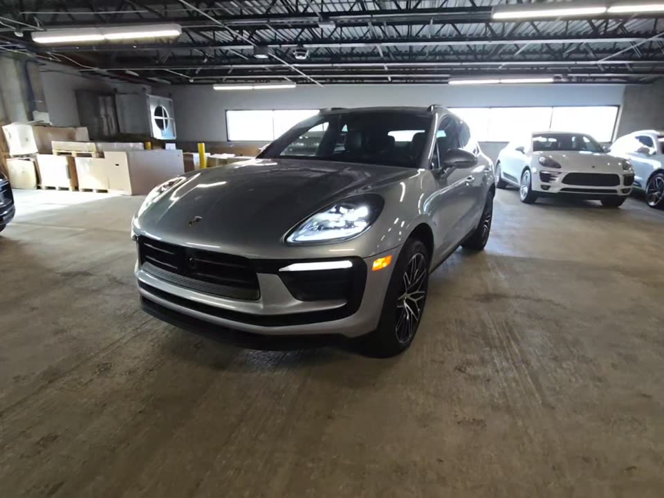 2024 Porsche Macan Base AWD