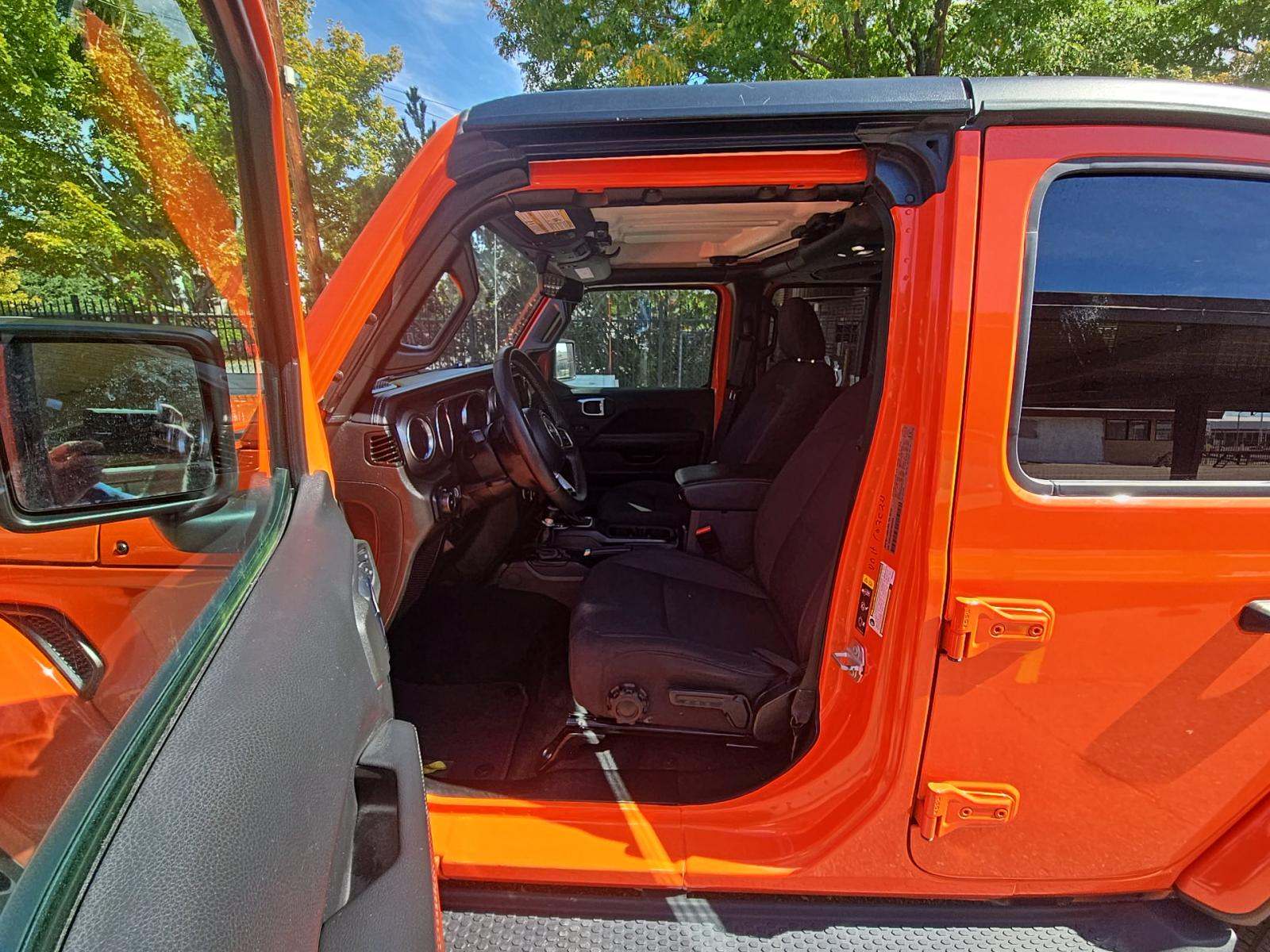 2023 Jeep Wrangler Sahara AWD