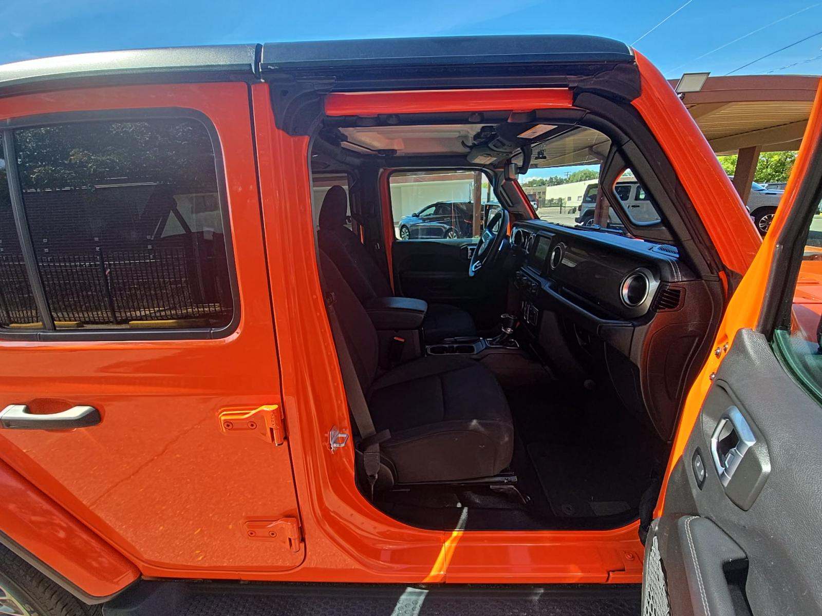 2023 Jeep Wrangler Sahara AWD