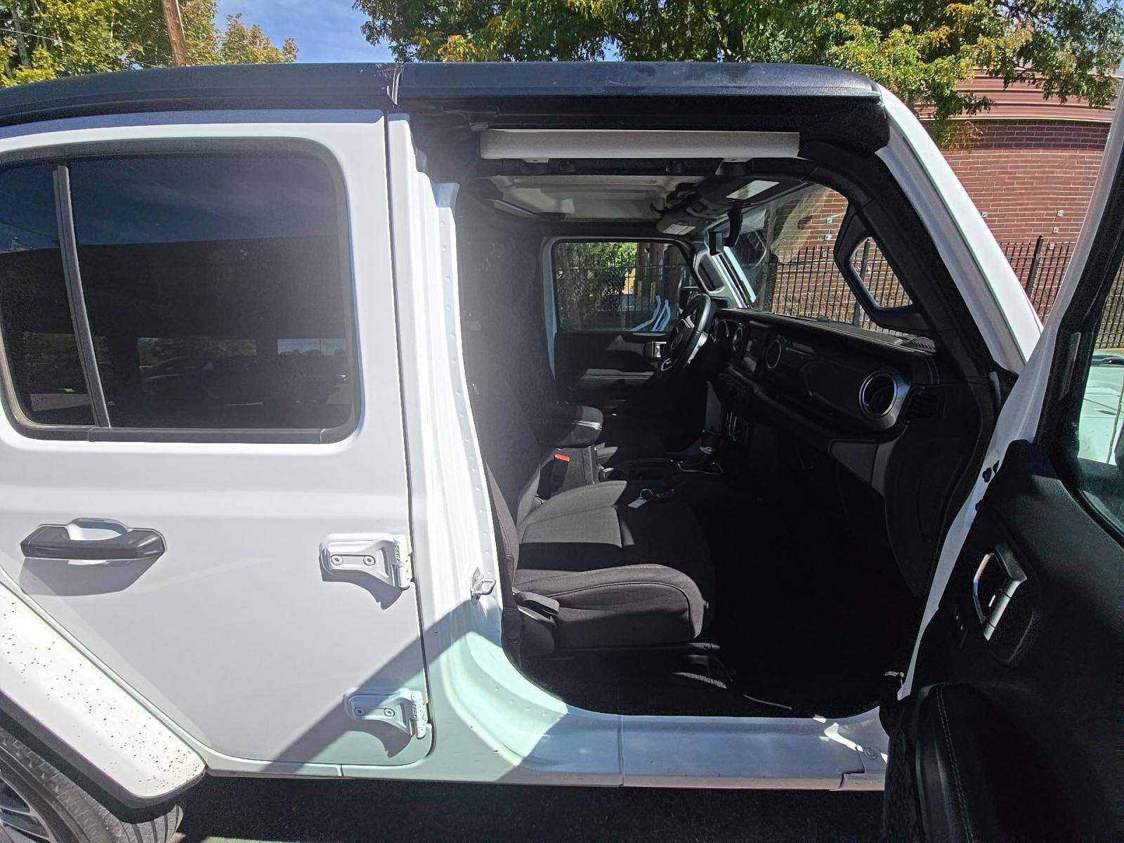 2023 Jeep Wrangler Sahara AWD