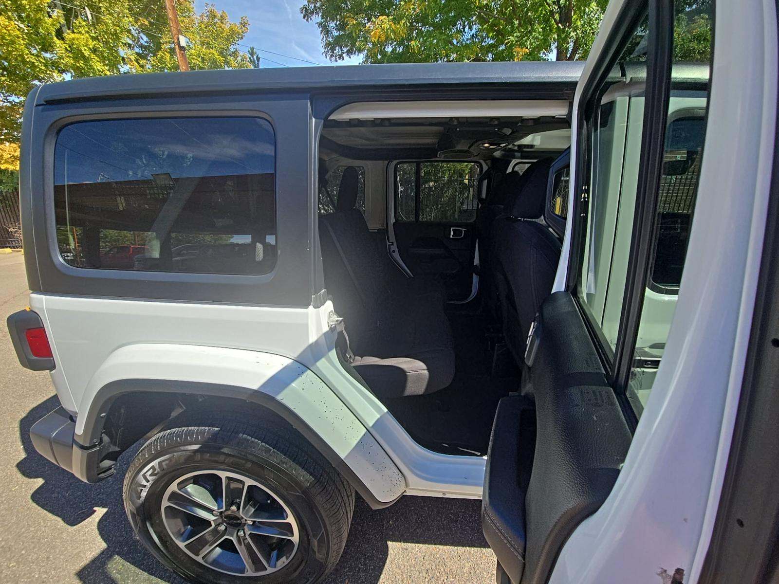 2023 Jeep Wrangler Sahara AWD