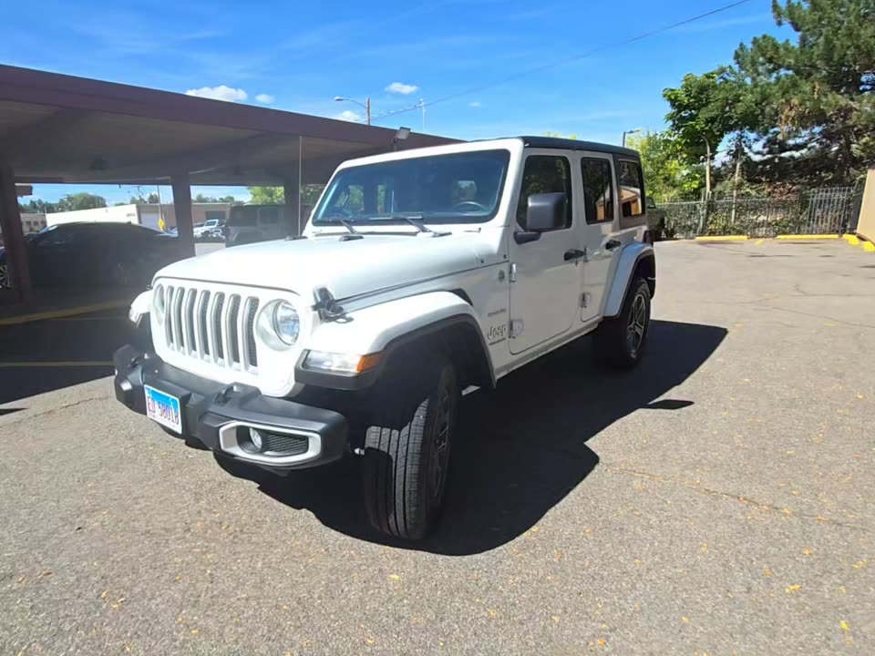 2023 Jeep Wrangler Sahara AWD