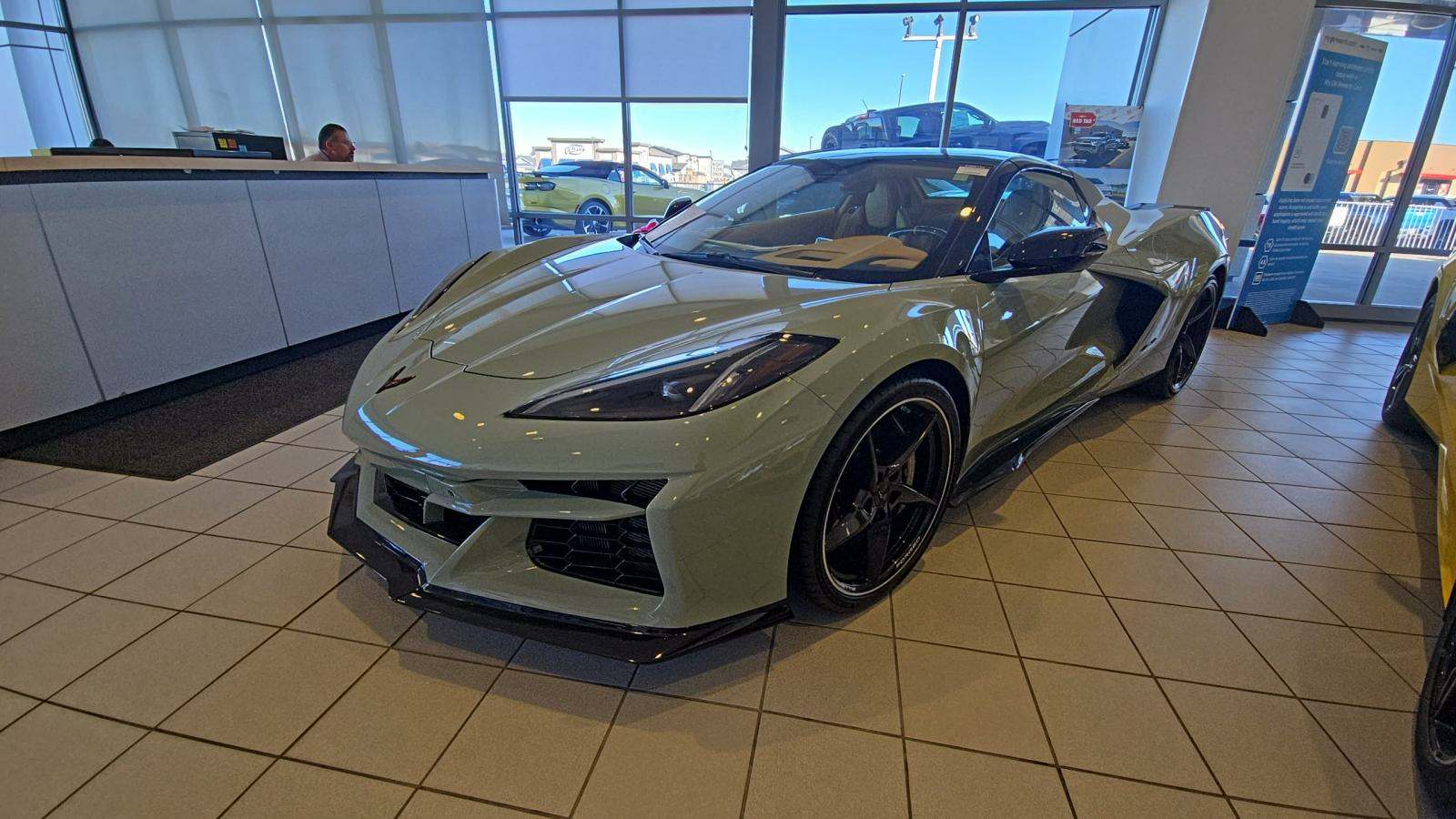 2024 Chevrolet Corvette E-Ray Convertible 3LZ