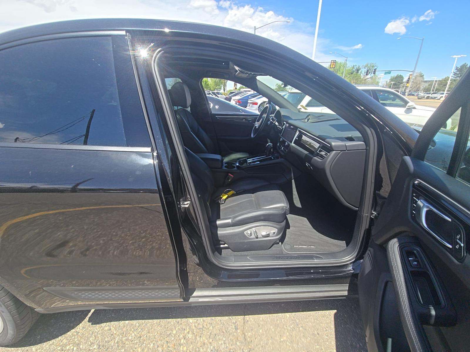 2024 Porsche Macan Base AWD