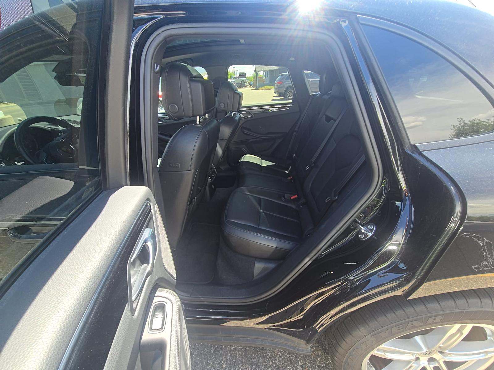 2024 Porsche Macan Base AWD