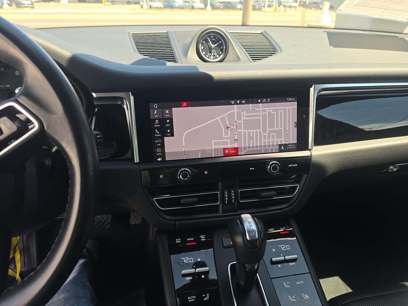2024 Porsche Macan Base AWD