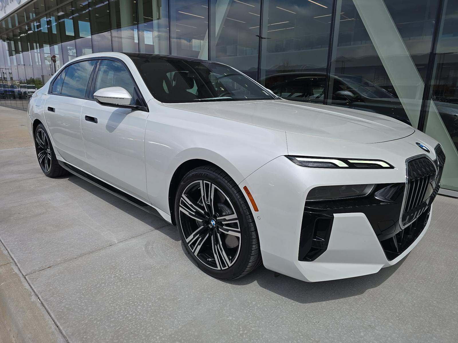 2025 BMW 7 Series 760i xDrive AWD