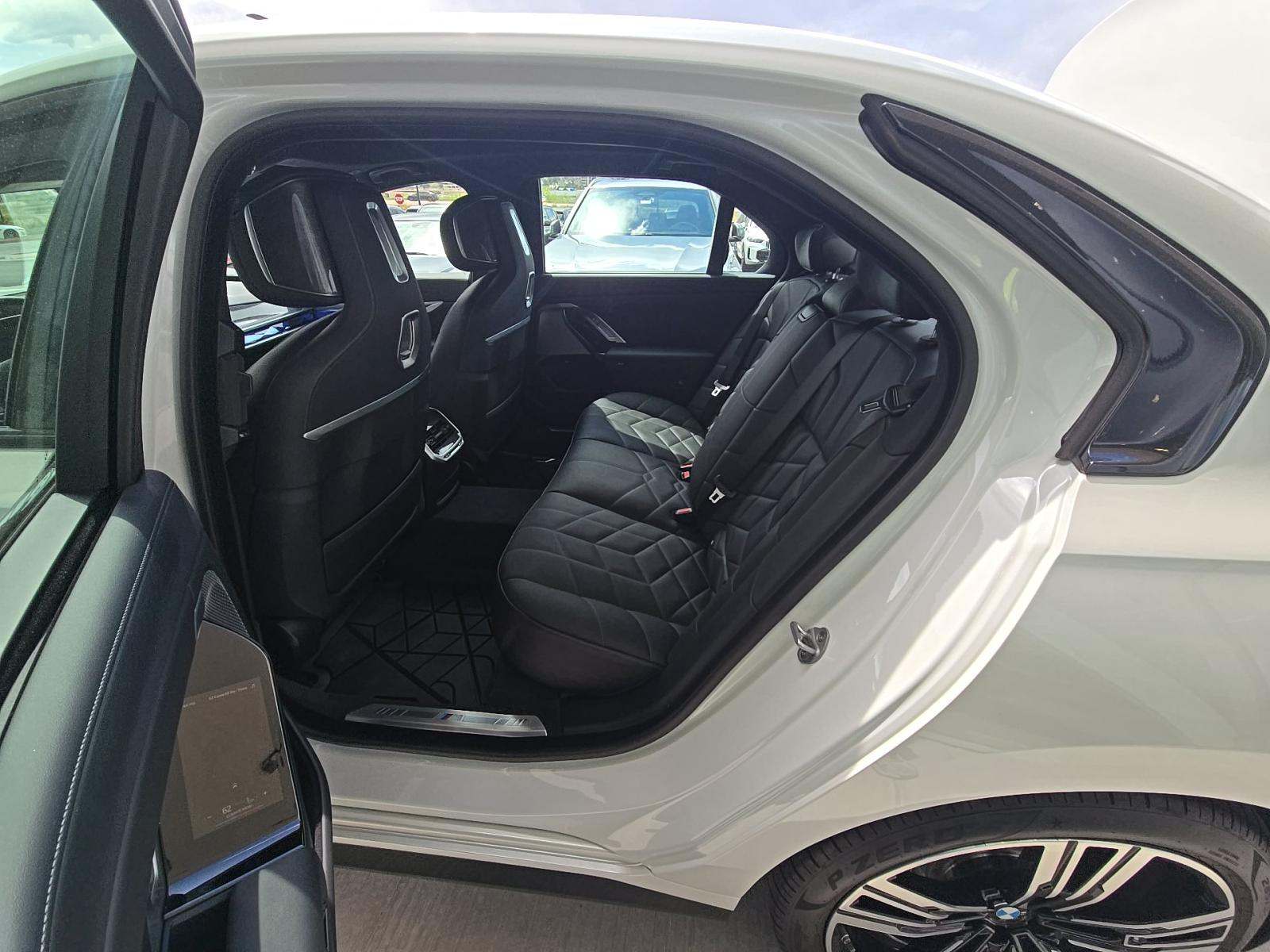 2025 BMW 7 Series 760i xDrive AWD