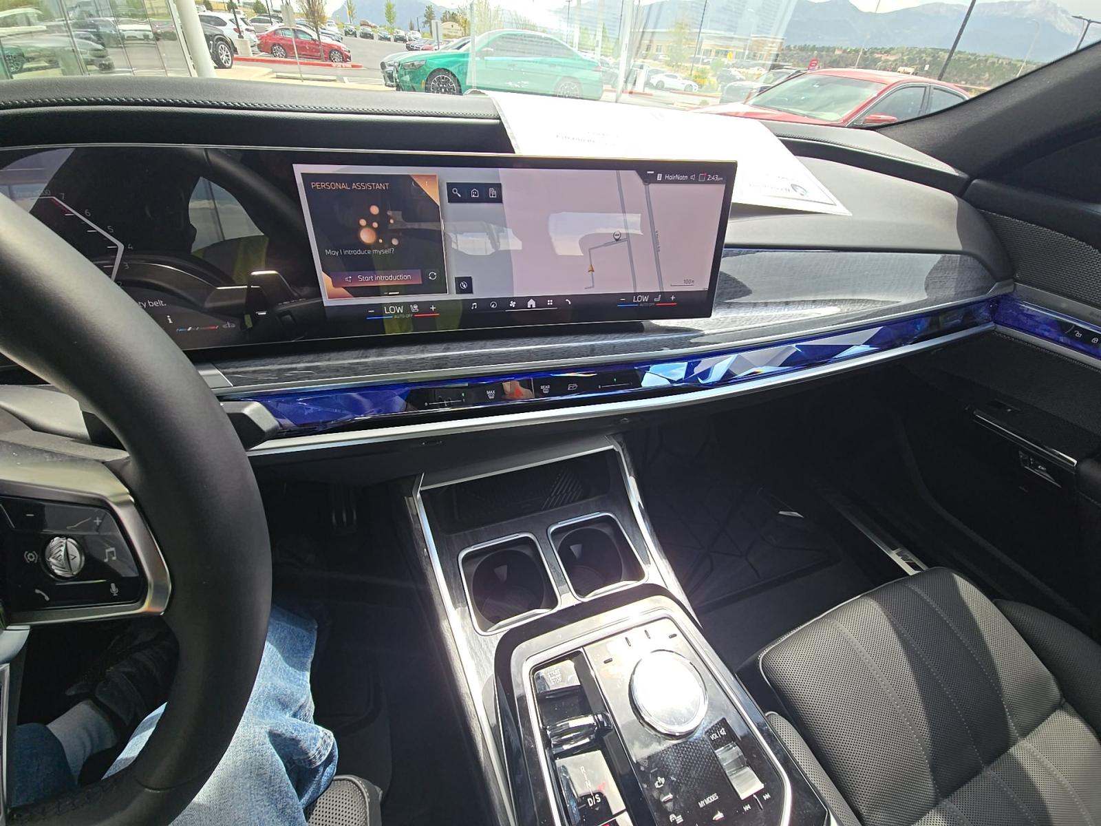 2025 BMW 7 Series 760i xDrive AWD