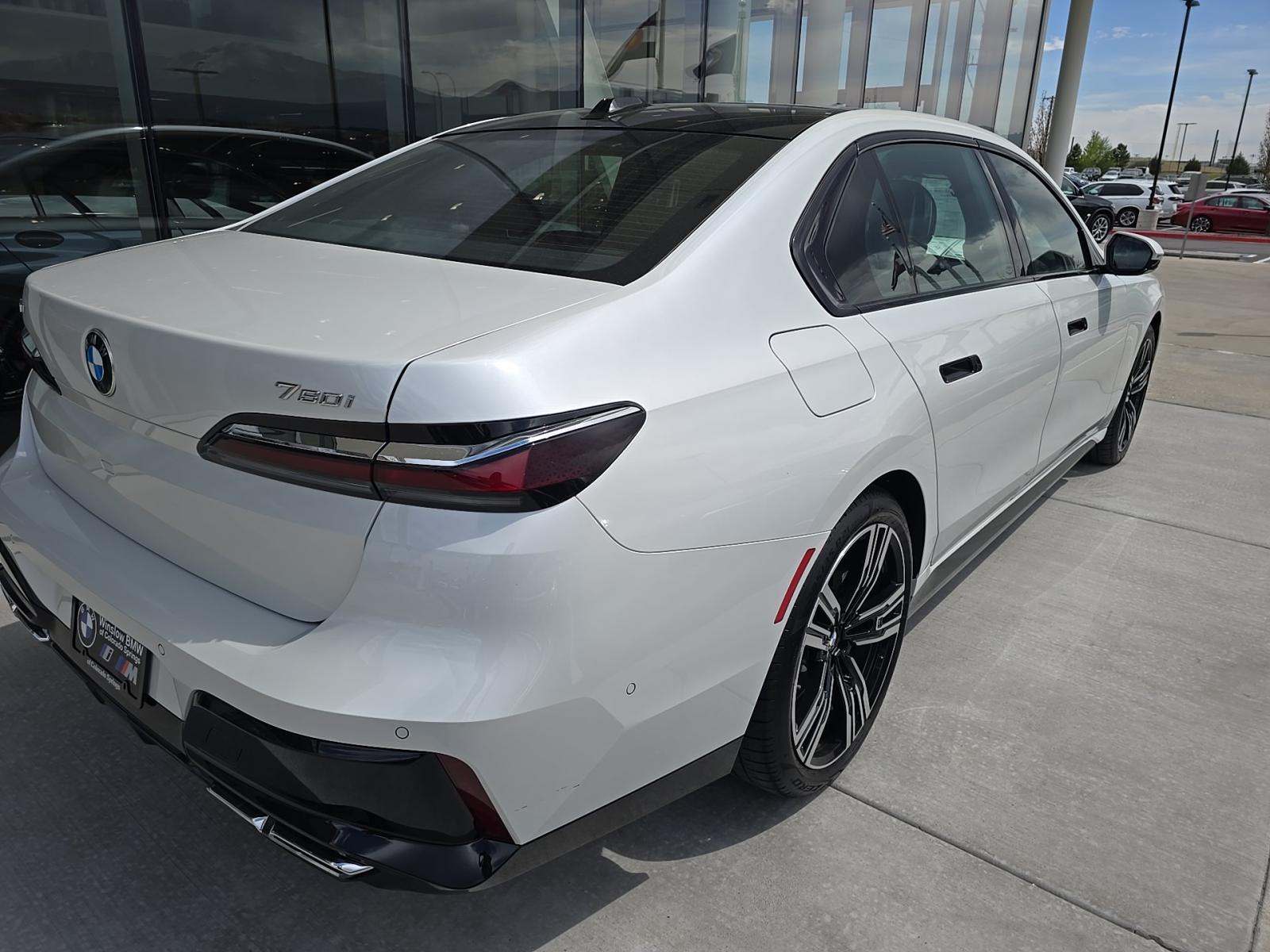 2025 BMW 7 Series 760i xDrive AWD