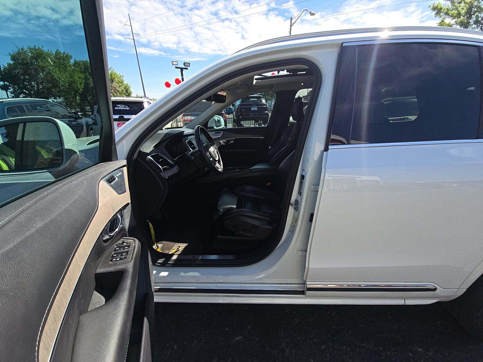 2021 Volvo XC90 T6 Inscription AWD