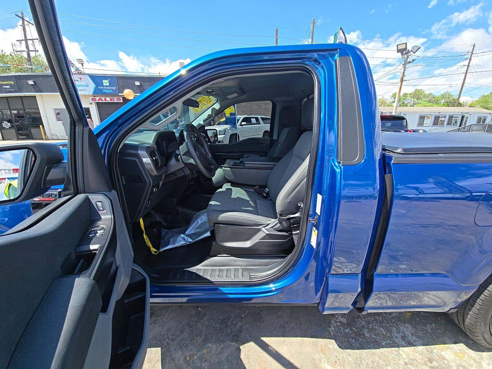 2024 Ford F-150 XL AWD