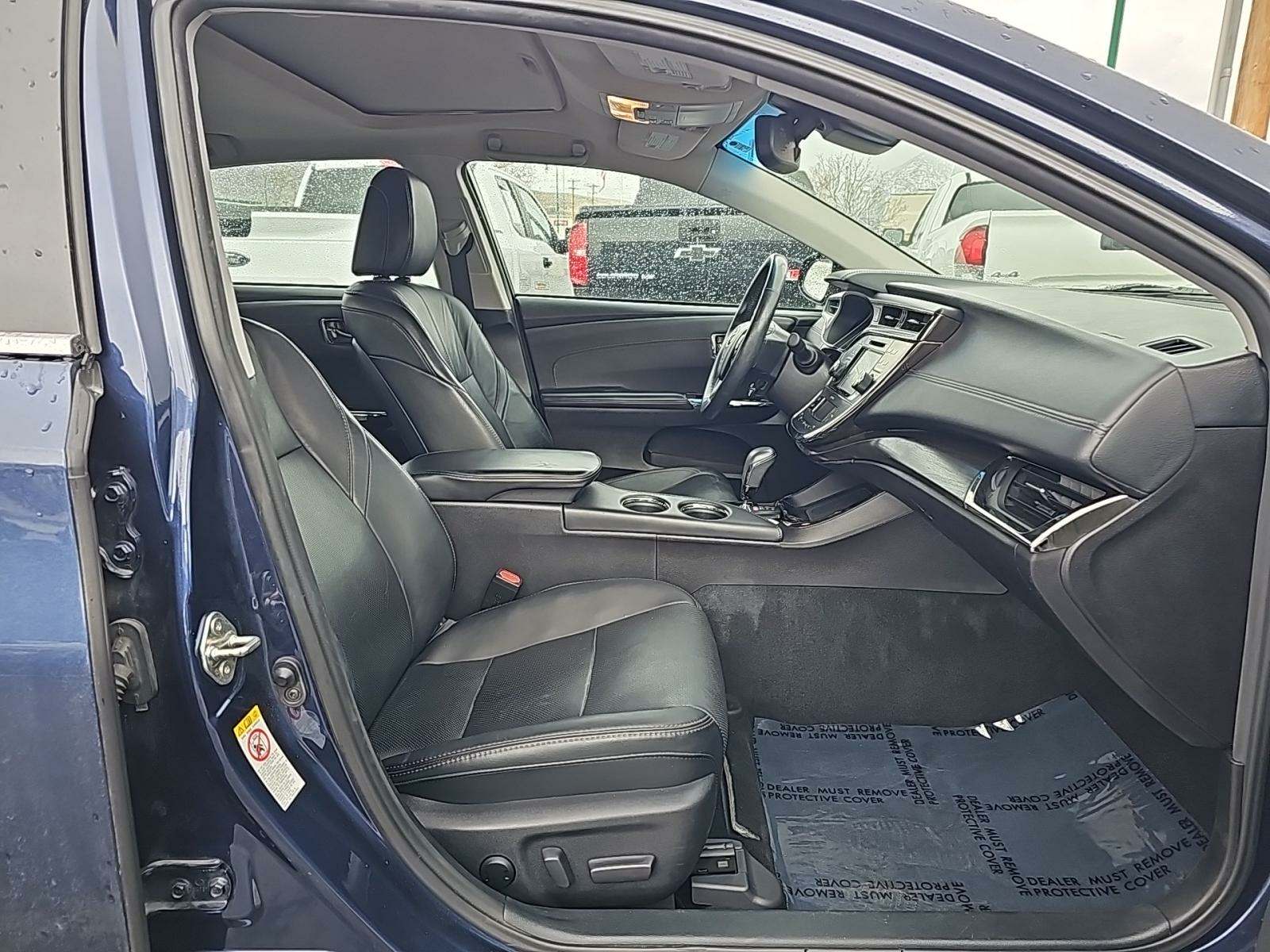 2018 Toyota Avalon Hybrid Limited FWD