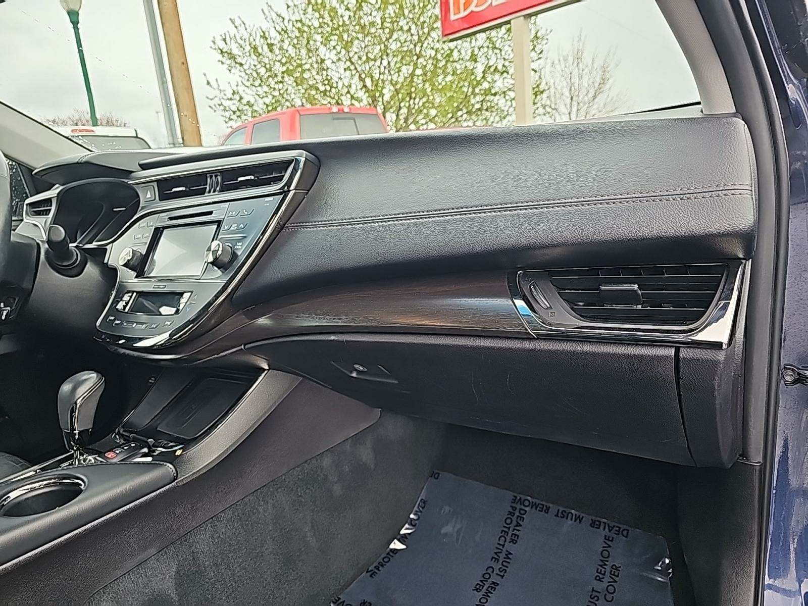 2018 Toyota Avalon Hybrid Limited FWD