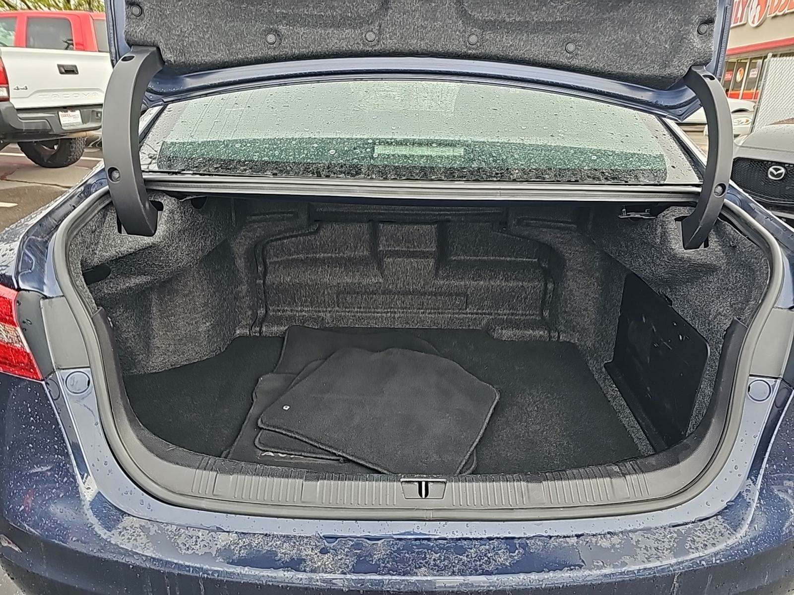 2018 Toyota Avalon Hybrid Limited FWD