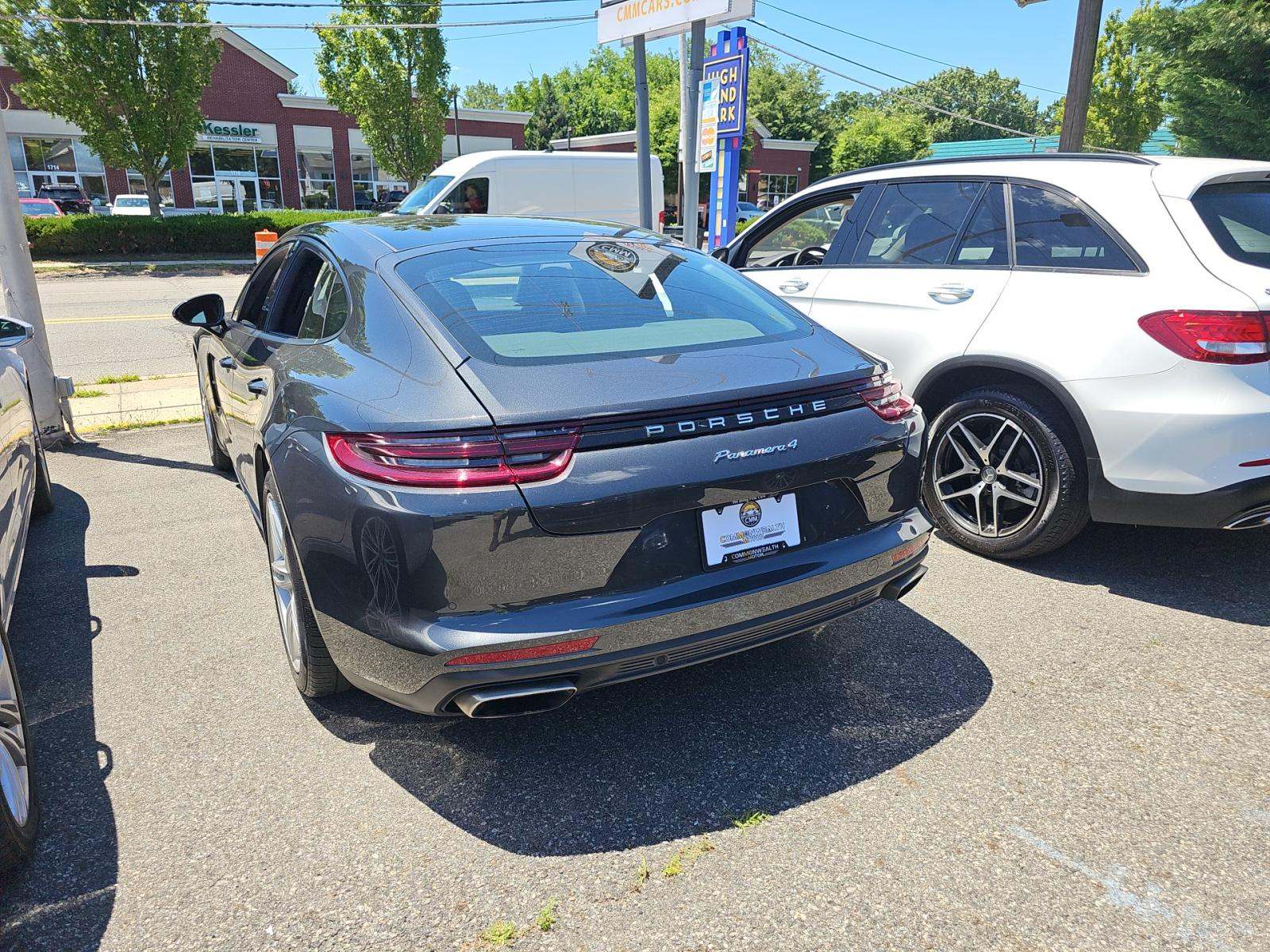 2019 Porsche Panamera 4 AWD