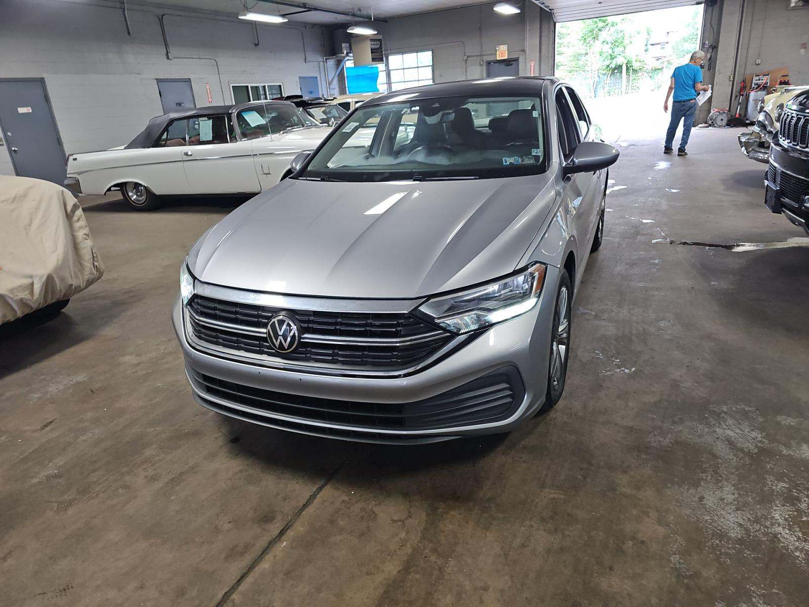 2024 Volkswagen Jetta 1.5T SE FWD