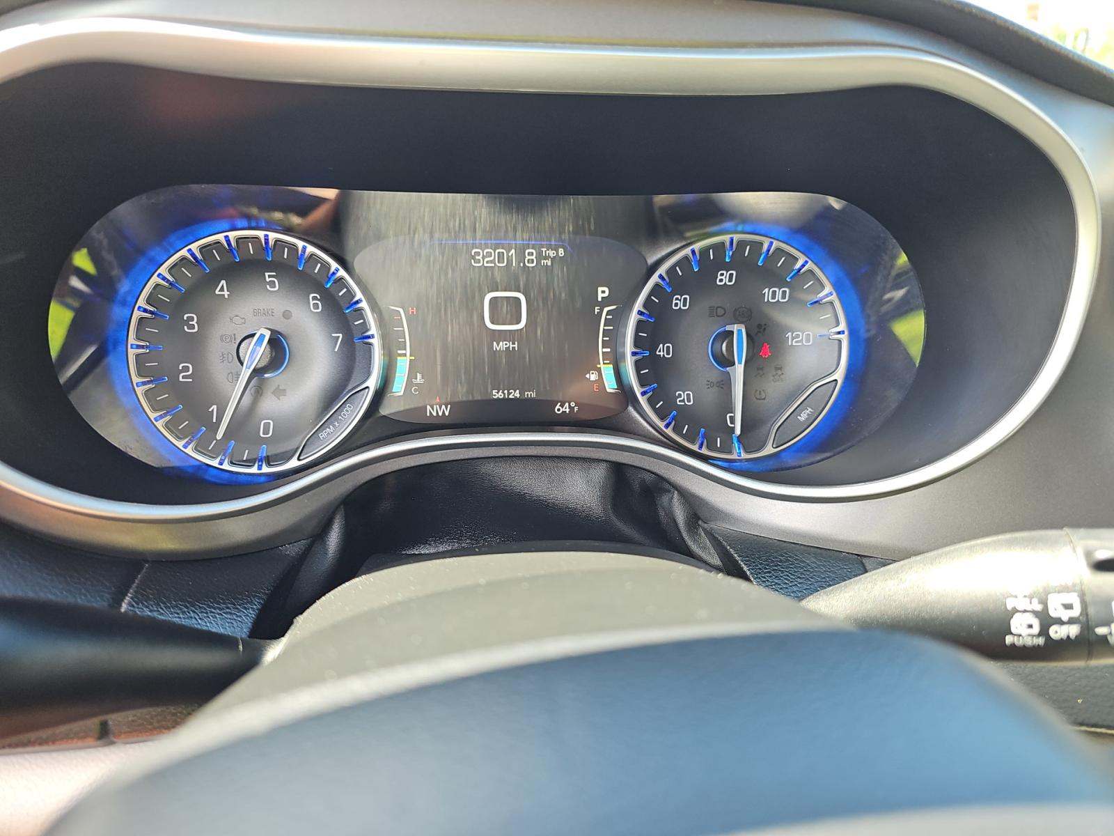 2023 Chrysler Pacifica Touring L FWD