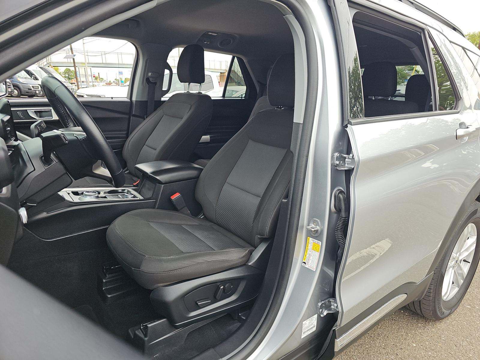 FORD EXPLORER - 6