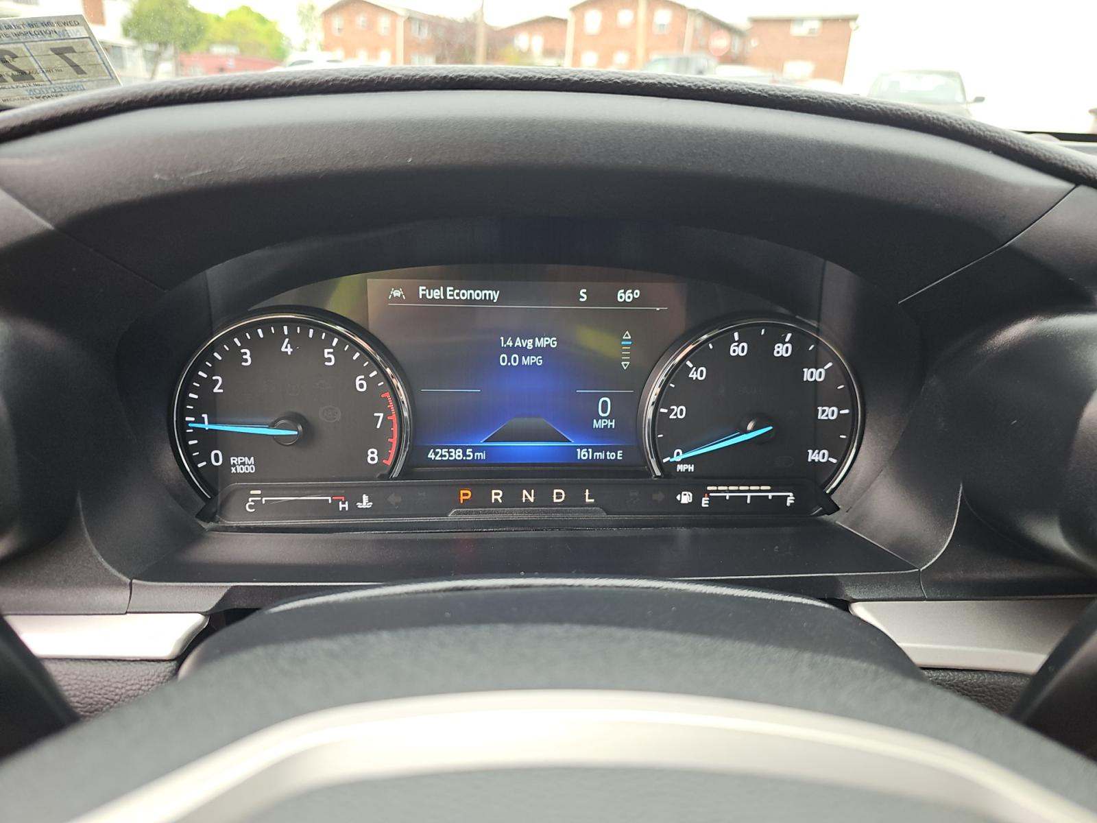 FORD EXPLORER - 9