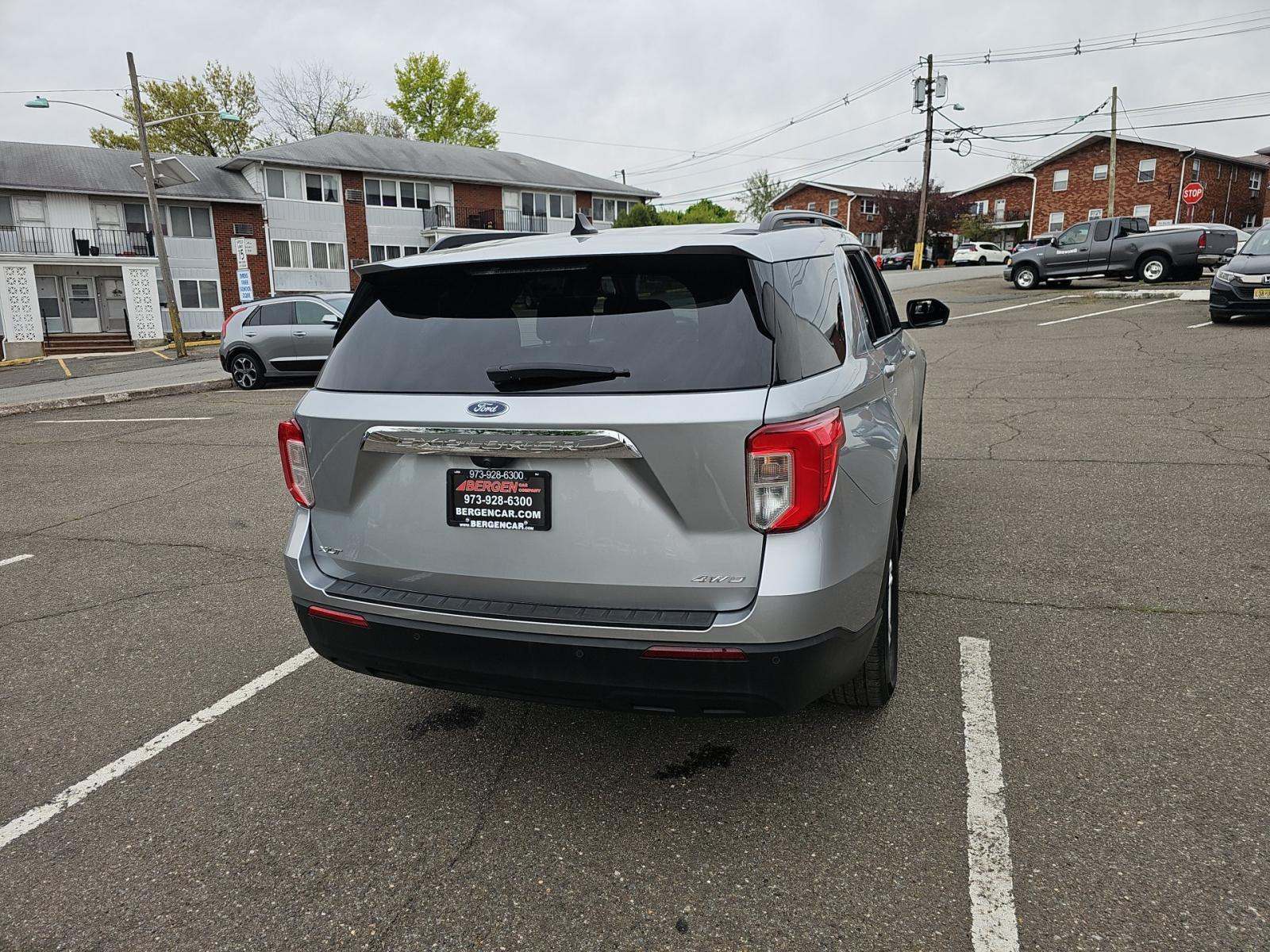 FORD EXPLORER - 3