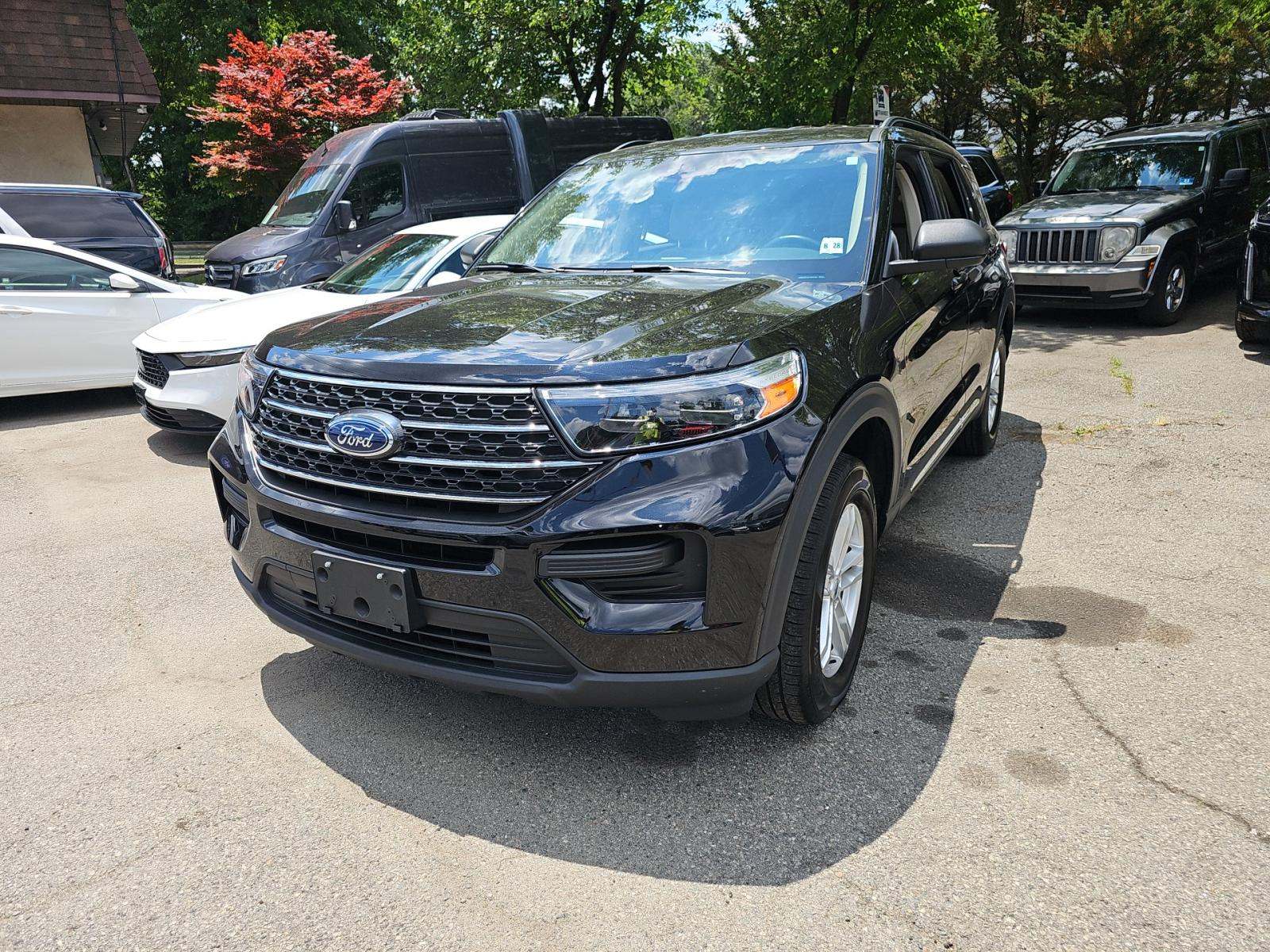 2023 Ford Explorer XLT AWD