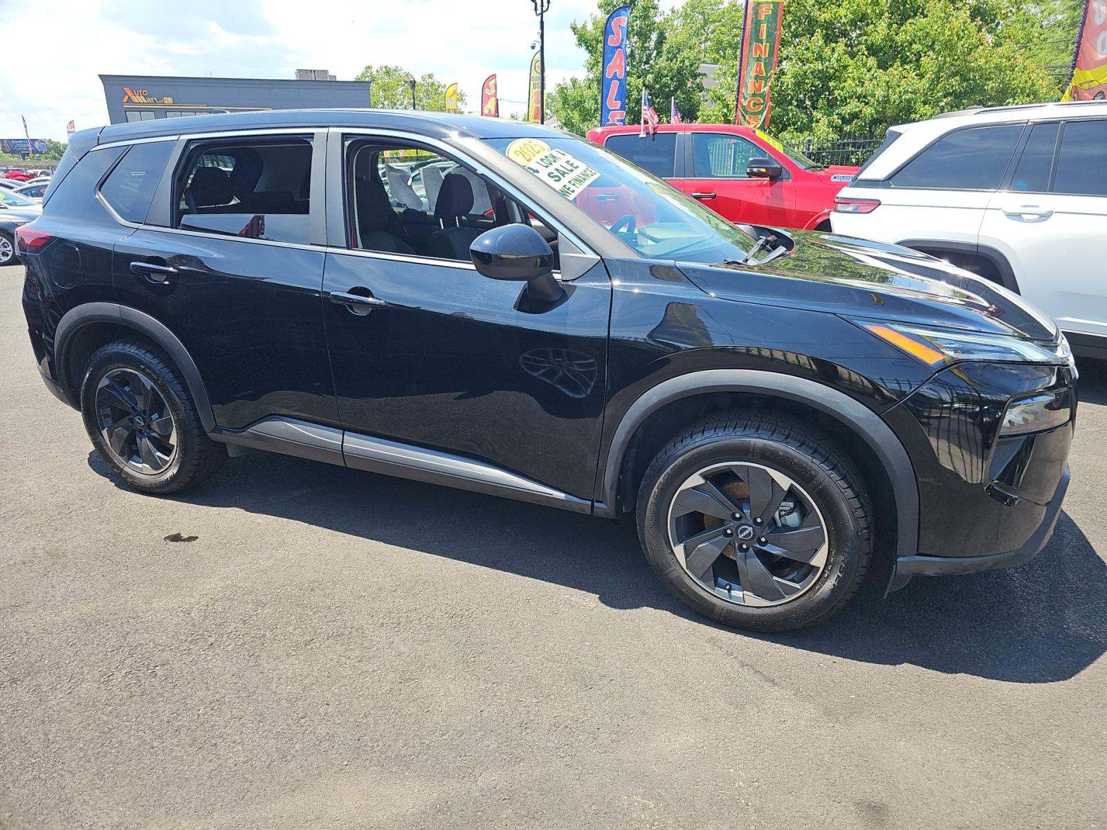 2025 Nissan Rogue SV FWD