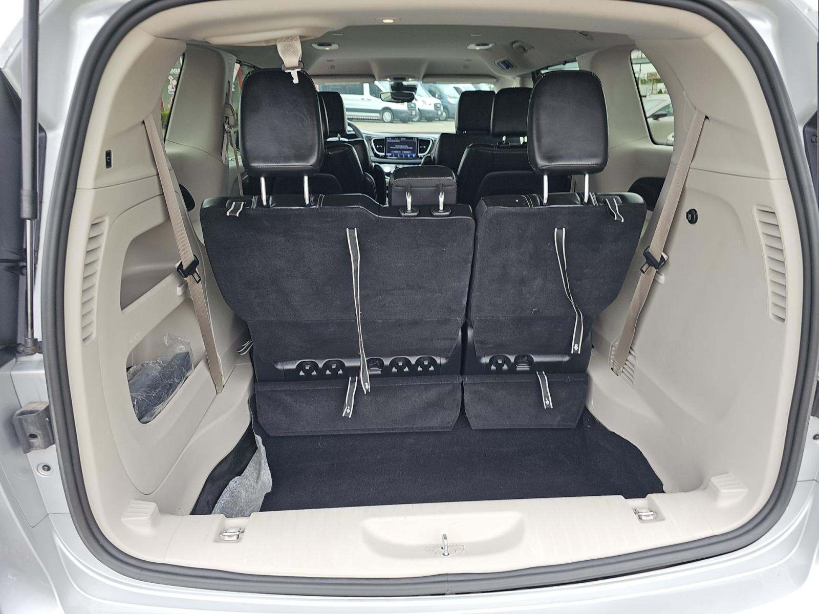 2024 Chrysler Pacifica Touring L FWD