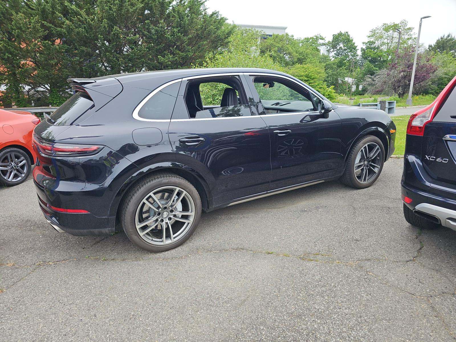 PORSCHE CAYENNE - 4