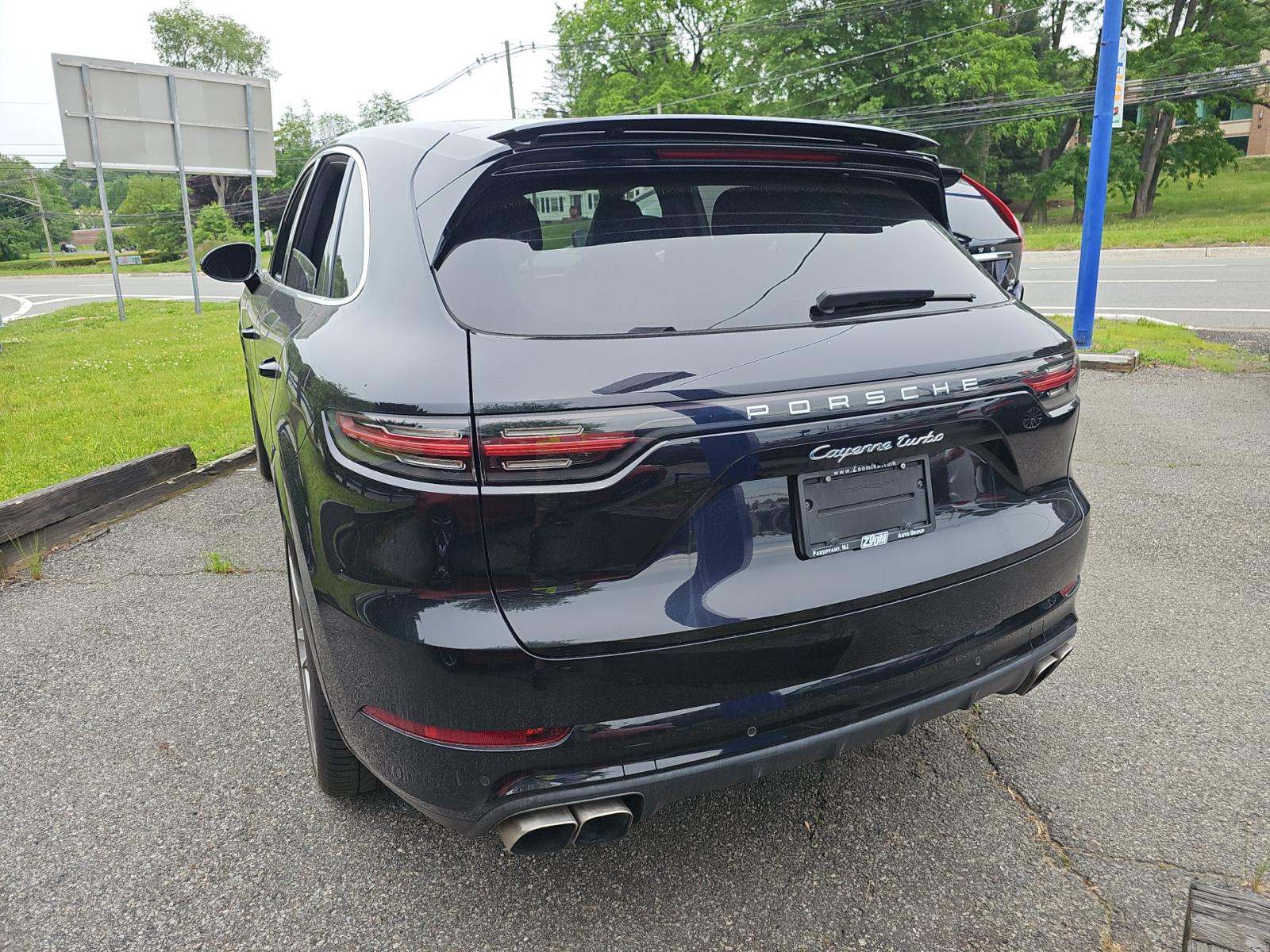PORSCHE CAYENNE - 2