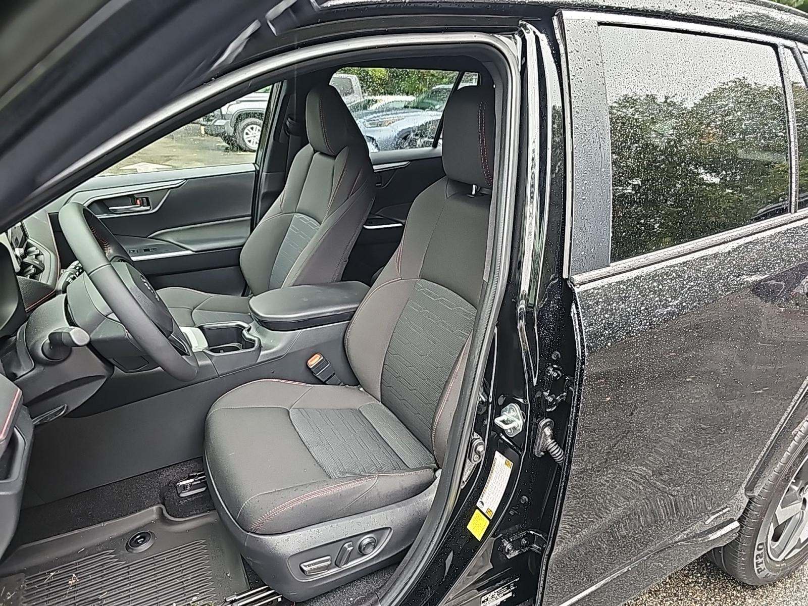 2025 Toyota RAV4 Plug-In Hybrid SE AWD