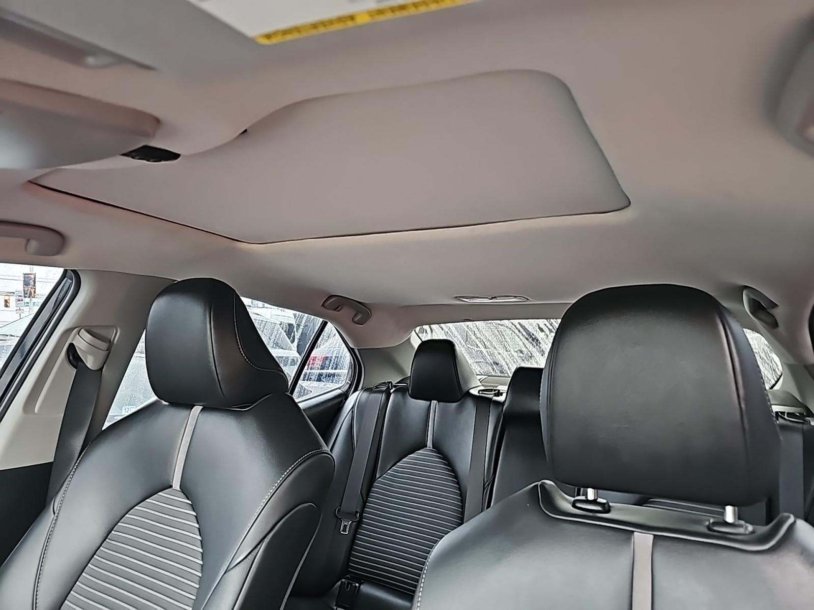 2023 Toyota Camry SE AWD