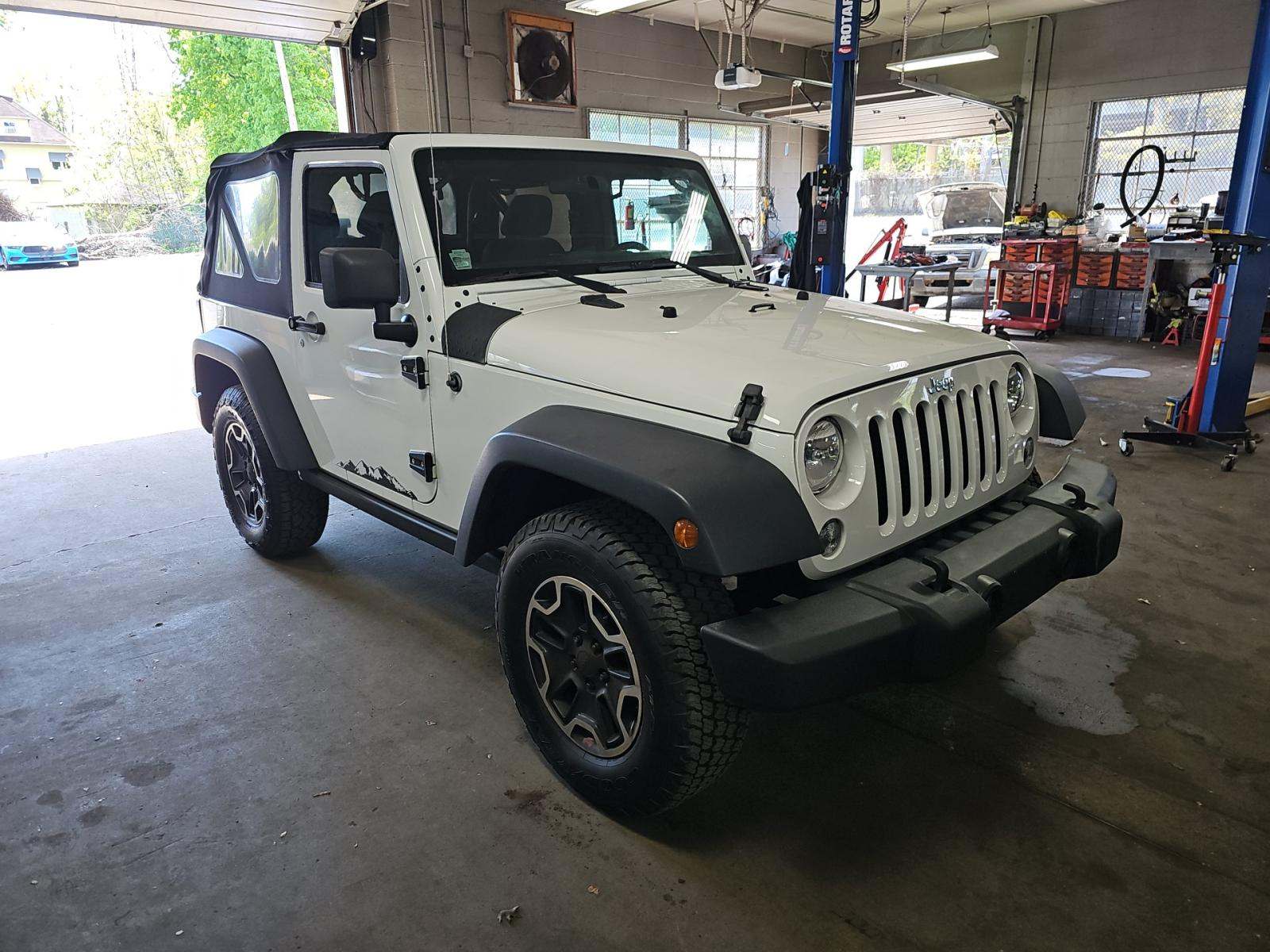 JEEP WRANGLER - 4