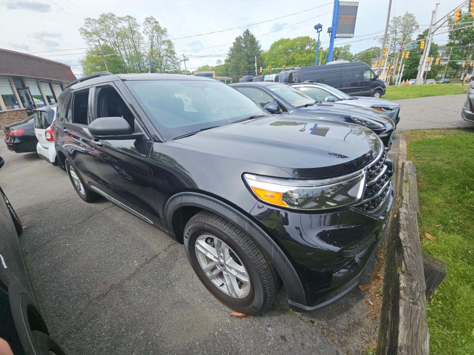 FORD EXPLORER - 4