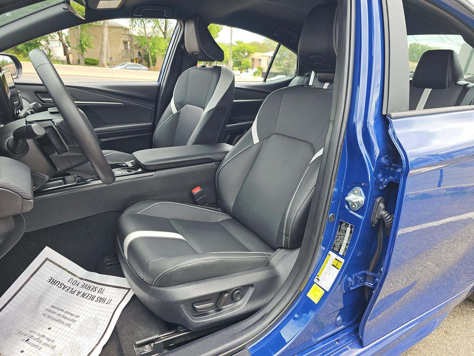 TOYOTA CAMRY - 6