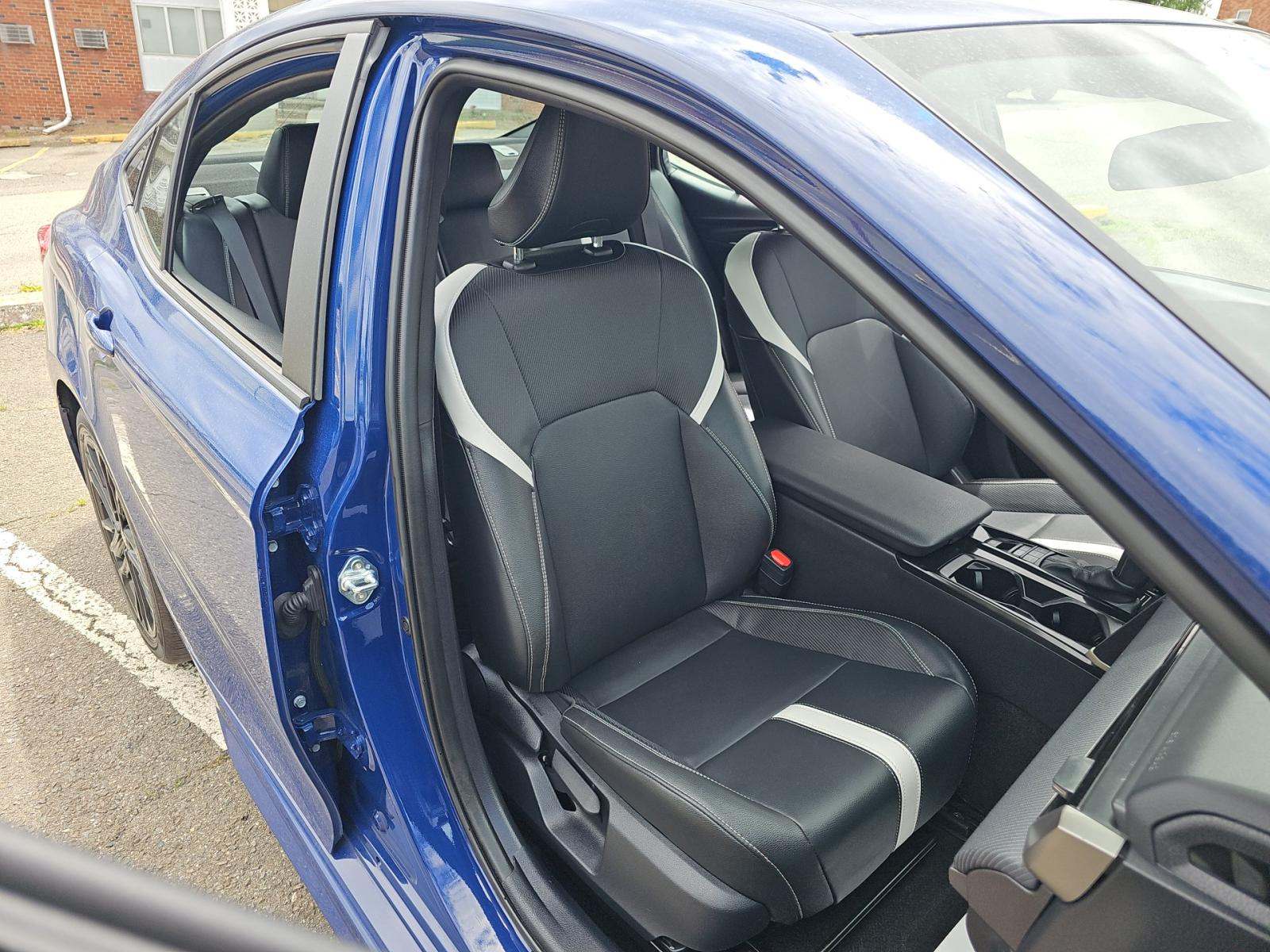2025 Toyota Camry SE FWD