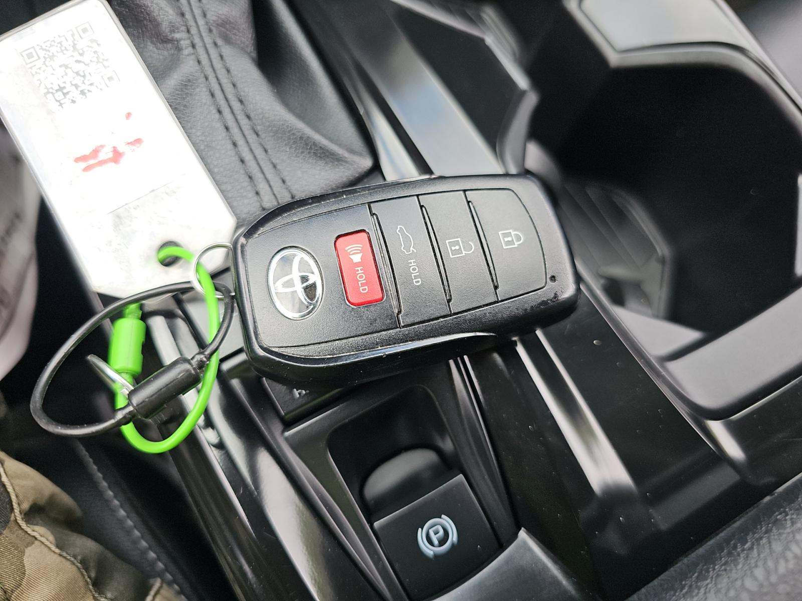 TOYOTA CAMRY - 8