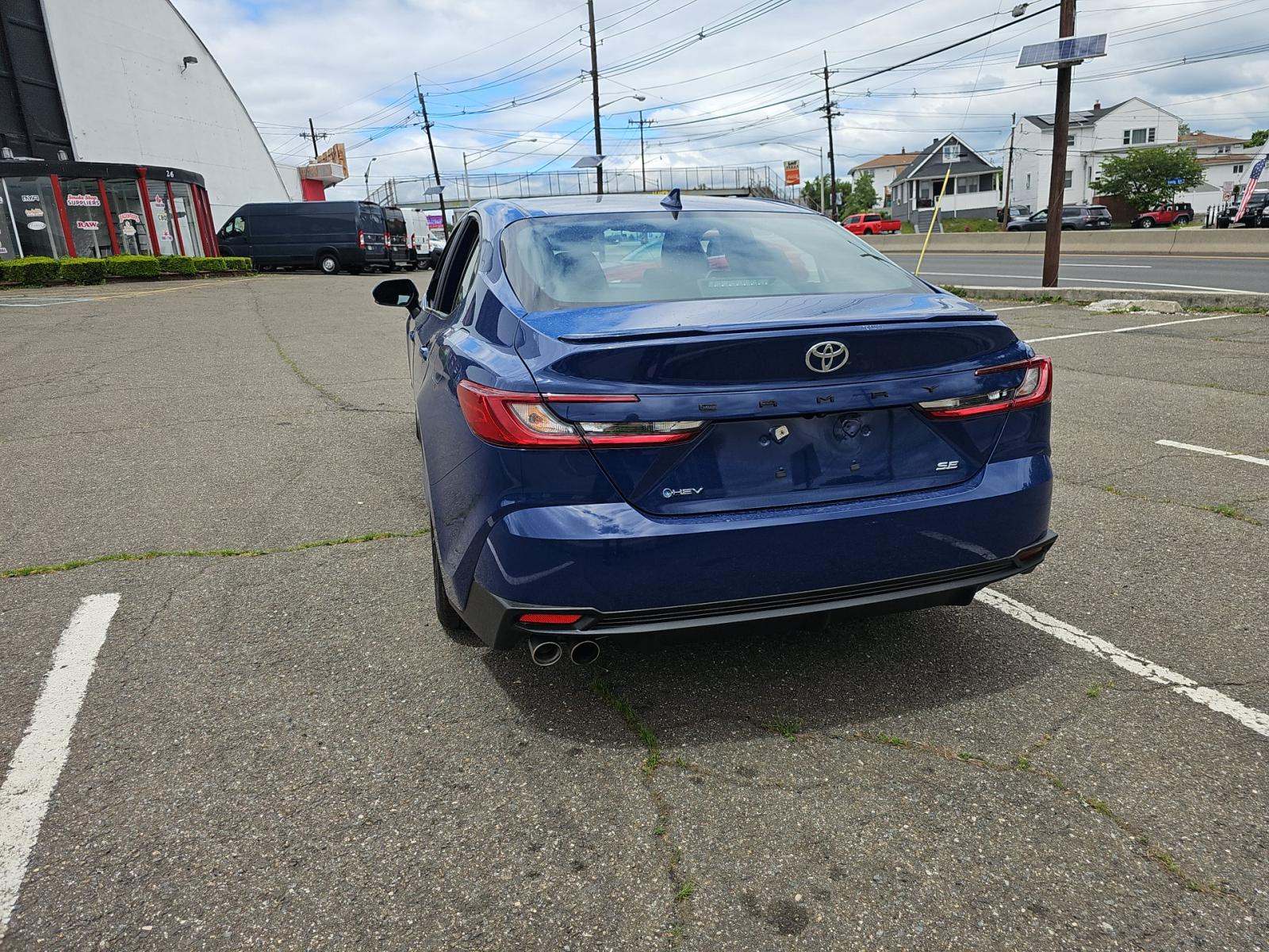 TOYOTA CAMRY - 2