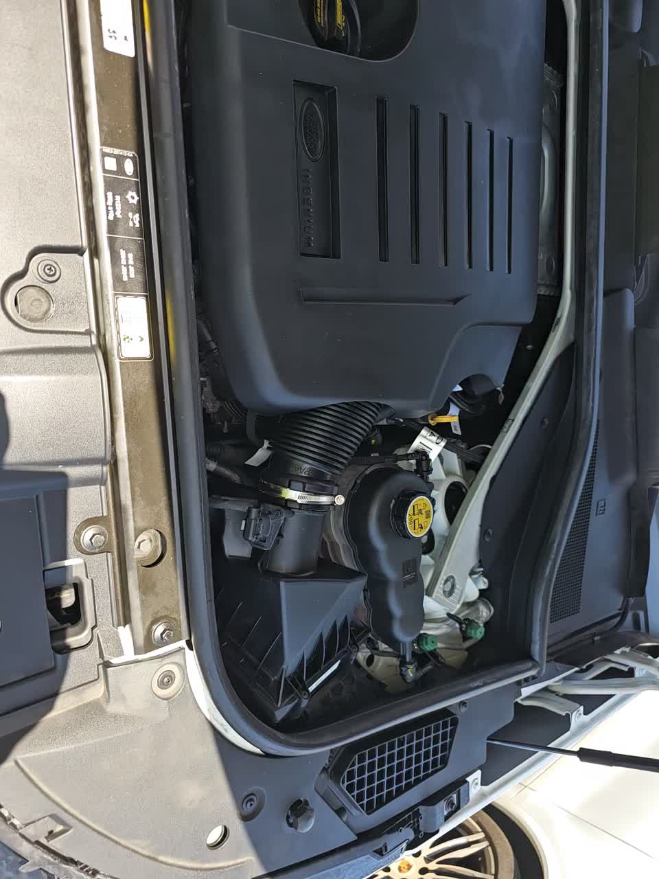 2022 Land Rover Range Rover SE LWB AWD