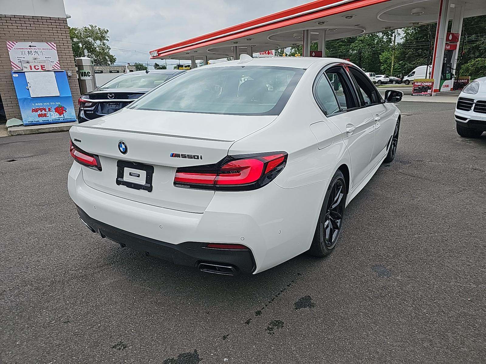 2022 BMW 5 Series M550i xDrive AWD